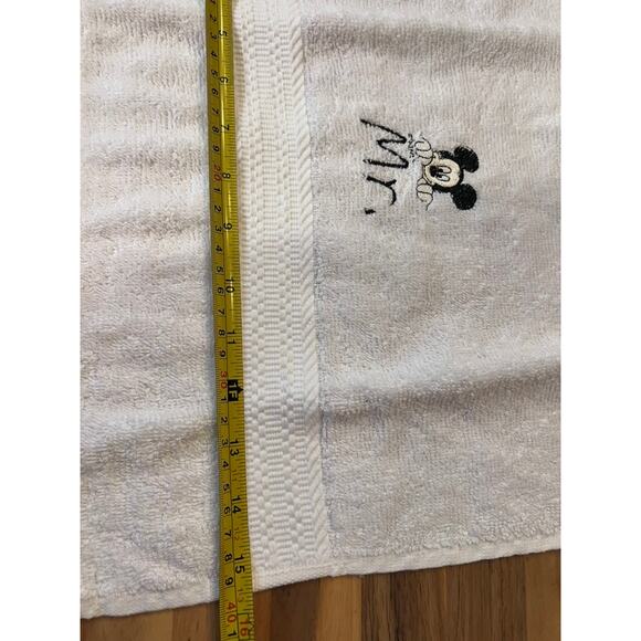 Embroidered Mickey Minnie Mr Mrs Hand Towel Set White Disney Wedding Anniversary - Picture 7 of 8